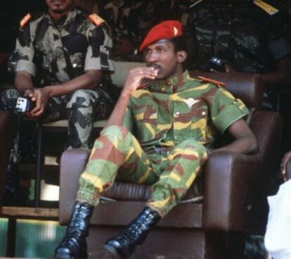 Sankara preside el segundo aniversario de la revolución, en agosto de 1985 en Uagadugú.