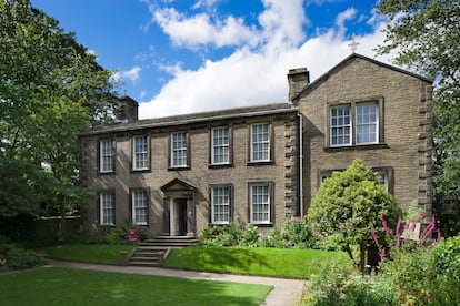La casa familiar de las hermanas Brontë en Haworth, hoy un museo dedicado a su historia.