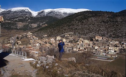 Vista del pueblo leridano de Gósol, en la sierra del Cadí, donde veraneó el joven Pablo Picasso a sus 24 años (en 1906).