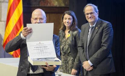 Ramon Besa rep el Premi Nacional de Comuniació.