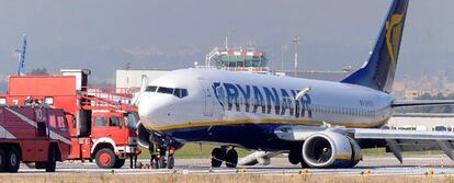 Diez personas han resultado heridas levemente en el aterrizaje forzoso de un avión de Ryanair en el aeropuerto romano de Ciampino