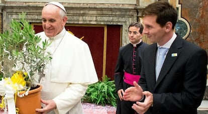 El papa Francisco recibió en un par de ocasiones a Lionel Messi.