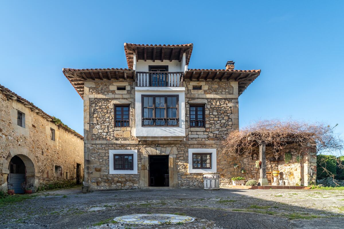 Las tres casas de la semana: 14 millones de euros por una villa mallorquina de tres plantas