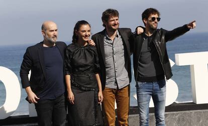 Javier Cámara, Miren Ibarguen, Gorka Otxoa y Julián López, en San Sebastián.