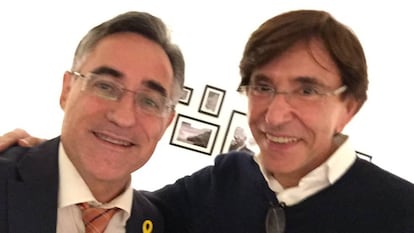 El selfie de la discordia entre el eurodiputado Ramon Tremosa y el ex primer ministro belga Elio di Rupo.