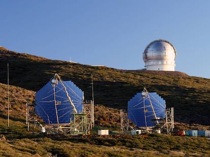 Varios telescopios que se encuentran en Observatorio del Roque de los Muchachos, en La Palma.