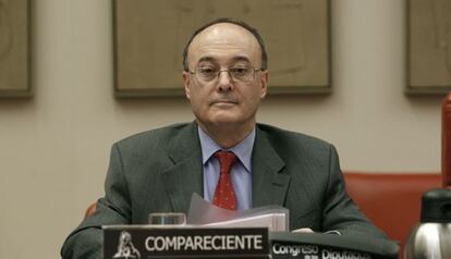 Luis María Linde en el Congreso de los Diputados.