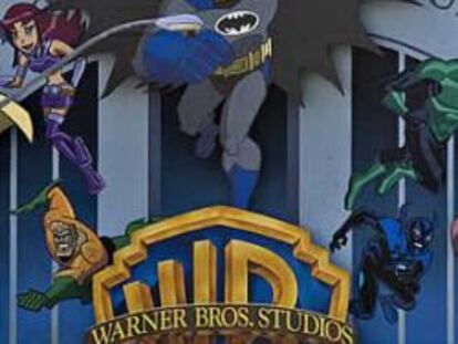 Imágenes de superhéroes en instalaciones de Warner.