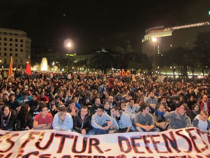 Protesta de universitarios contra los recortes educativos, el 18 de noviembre, en Barcelona