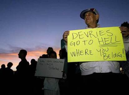 Protesta en California tras la liberación de un condenado por abuso sexual a menores.