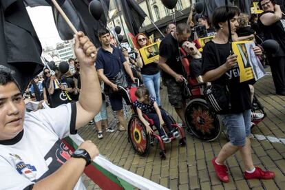 Protesta de madres con hijos discapacitados el 30 de julio en Sofía.