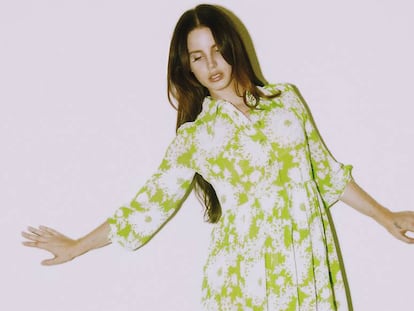 Lana del Rey: "Tendrías que ser muy joven para hacer un disco y no incorporar temas políticos"