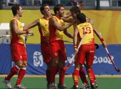 España vence a China 2-1