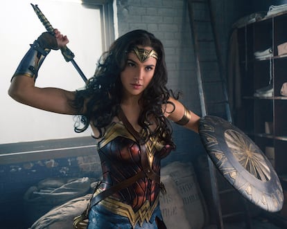 Según crítica y público, Wonder Woman (Gal Gadot) es la heroína que los espectadores necesitábamos.