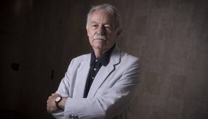 L’escriptor creu que els vinguts d’altres llocs del món no han estat mai incorporats amb eficàcia.