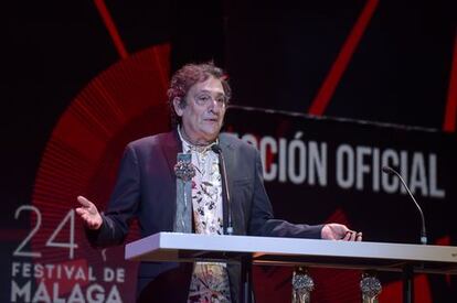 Agustí Villaronga, recogiendo sus premios en el festival de Málaga 2021.