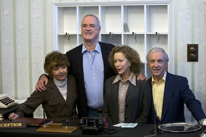 A 2009 reunion of the Fawlty Towers cast, with Sachs on the right.