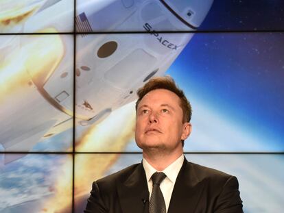 Elon Musk, máximo responsable de SpaceX, en una rueda de prensa tras el lanzamiento de uno de sus cohetes en 2020.