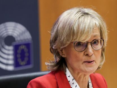 La comisaria de Servicios Financieros, Mairead McGuinness, en una comparecencia en el Parlamento Europeo el pasado octubre.