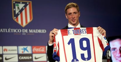 Fernando Torres con la camiseta del Atlético de Madrid.