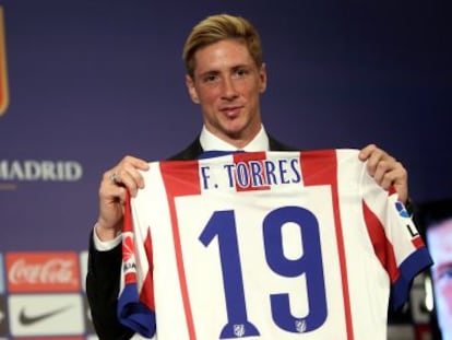 Fernando Torres con la camiseta del Atlético de Madrid.