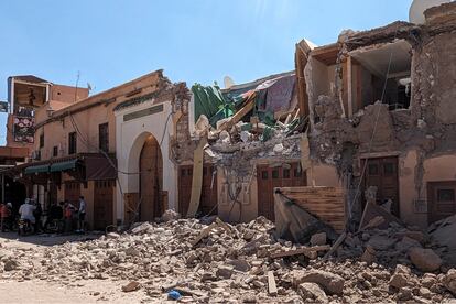 Edificios derruidos por el terremoto.