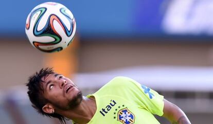 El jugador brasileño del Barcelona, Neymar, durante un entrenamiento.