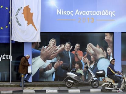 Cartel publicitario del candidato presidencial Nicos Anastasiades en Nicosia