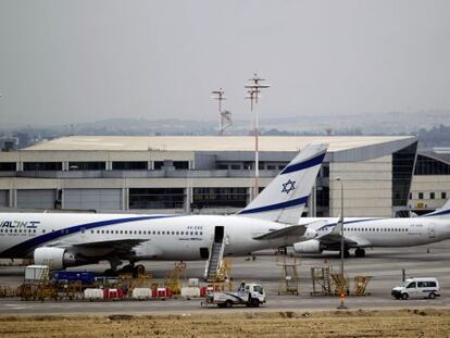 Aviones de la aerol&iacute;nea israel&iacute; El Al en el aeropuerto de Ben Gurion, en Tel Aviv. 