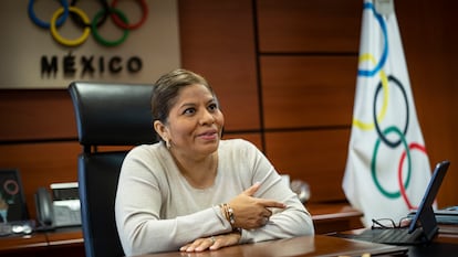 María José Alcalá en su oficina en Ciudad de México, el 13 de octubre de 2022.