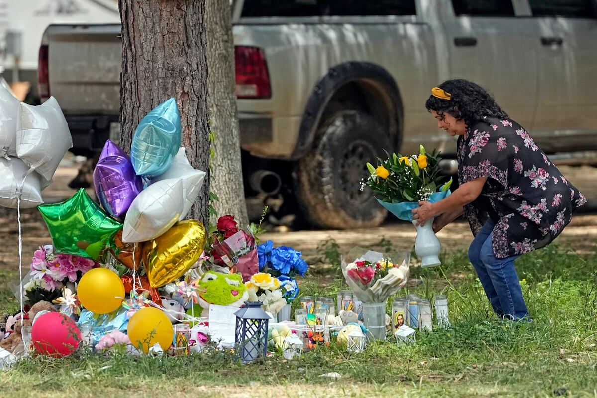 Wife of suspected Texas gunman has been arrested, police say | U.S ...