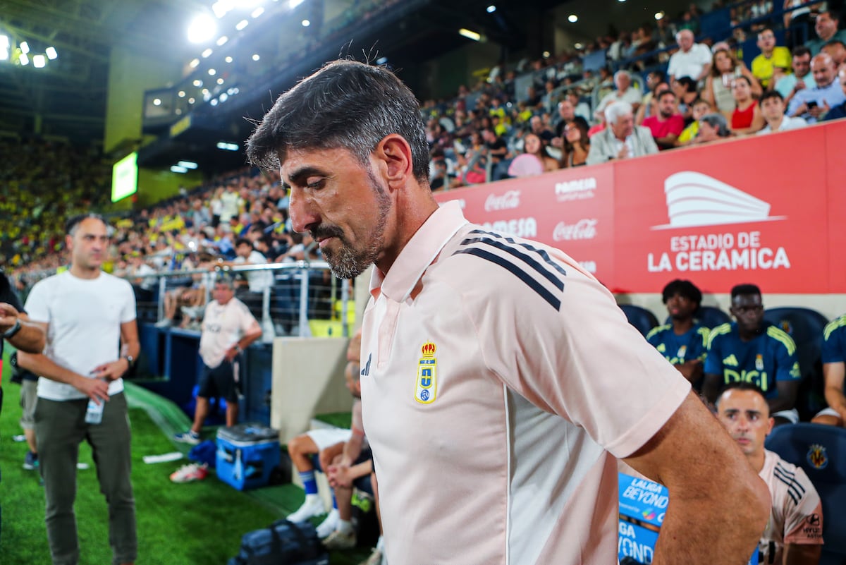 El Oviedo destituye a Veljko Paunovic, el primer entrenador de Primera que abandona el cargo esta temporada
