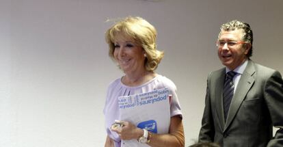 Esperanza Aguirre y Francisco Granados, en octubre de 2011.