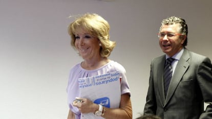 Esperanza Aguirre y Francisco Granados, en octubre de 2011.