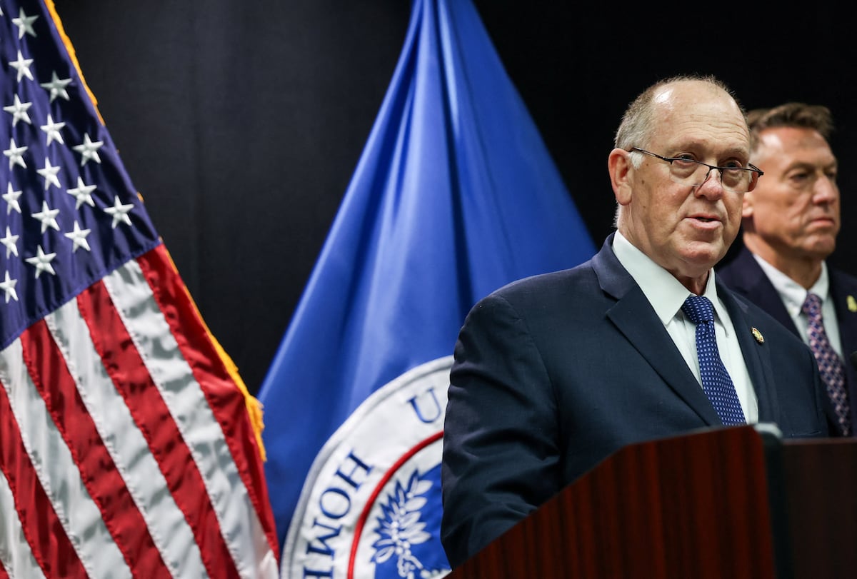 Homan, el nuevo jefe migratorio de Trump en Minneapolis: “Me quedaré hasta que se haya resuelto el problema”