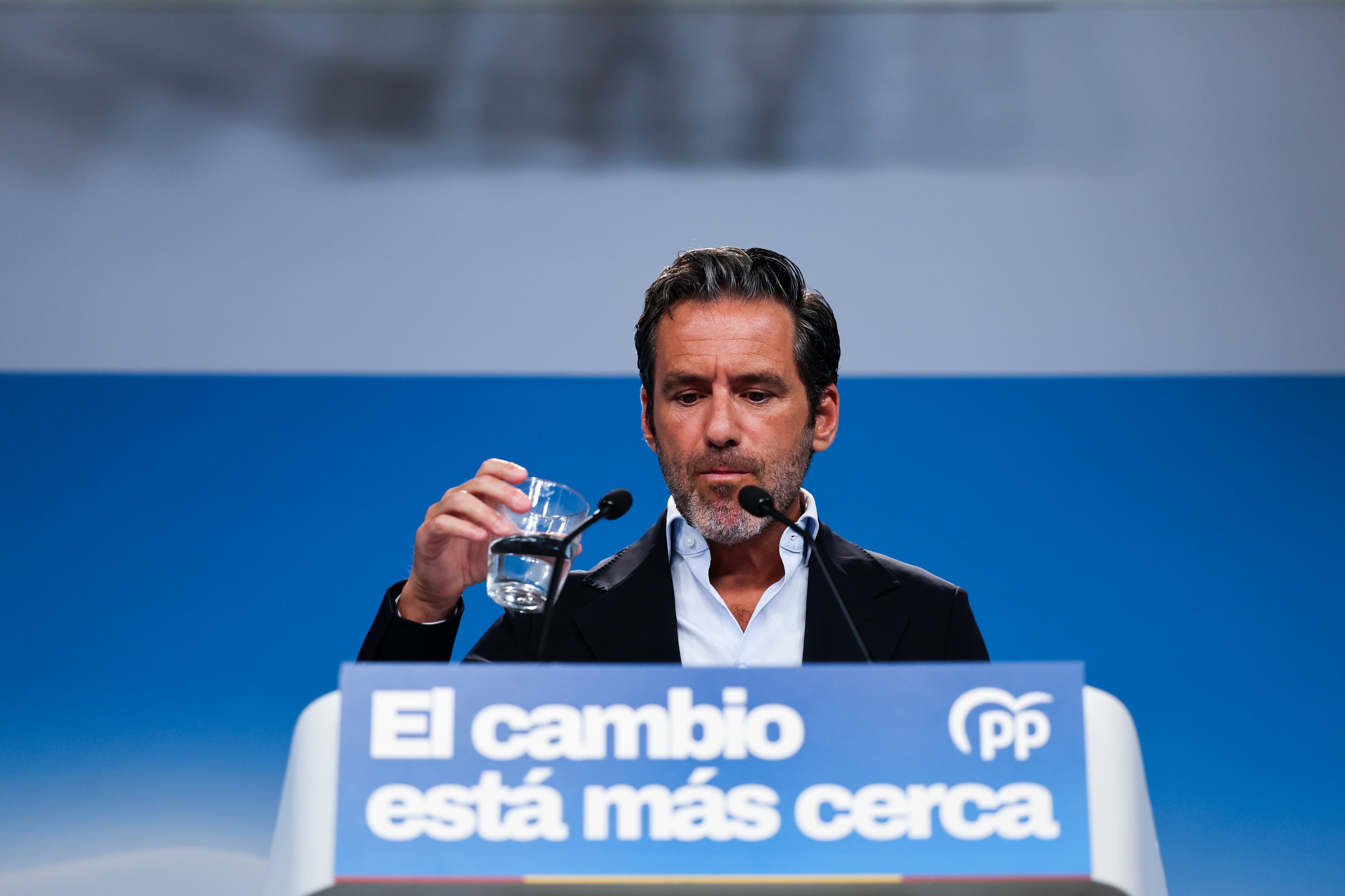 Última hora de la actualidad política, en directo | El PP defiende los vídeos de IA de la campaña porque no tienen una “finalidad espuria”