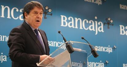 José Luis Olivas, ante una asamblea general de Bancaja.