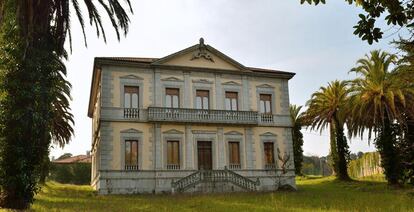 El palacio de la marquesa de Argüelles, en Llanes. |