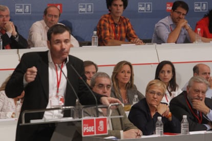 Tomás Gómez, durante su intervención en un comité regional del PSM.
