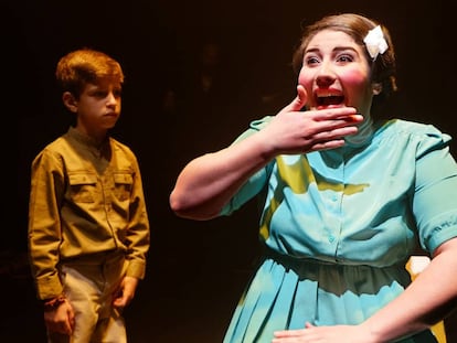 Momento de la obra 'Postales para un niño', que se puede ver en Teatros Luchana.