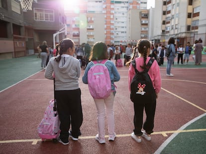 Varias menores en un colegio de Madrid.