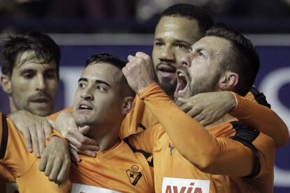 Luna celebra su gol ante Osasuna.