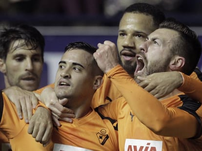 Luna celebra su gol ante Osasuna.