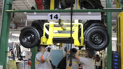 Cadena de montaje del Renault Twizy, en la planta de Renault de Valladolid. 