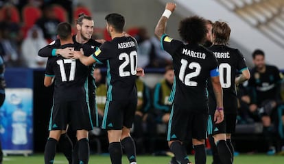 Bale, Vázquez, Asensio, Marcelo e Modric comemoram a virada do Real.