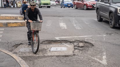 Bache en Avenida Rojo Gómez en Iztapalapa, el 13 de agosto.
