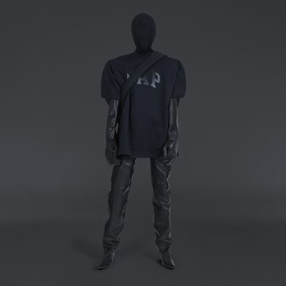 YEEZY-GAP-ENGINEERED-BY-BALENCIAGA_FEB-2022_LOOK-16