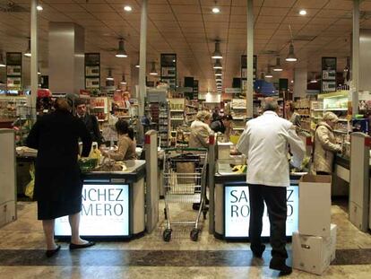 Interior de la tienda de Sánchez Romero situada en el centro Arturo Soria Plaza.