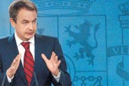 Zapatero prevé un "horizonte económico positivo" y una inflación moderada