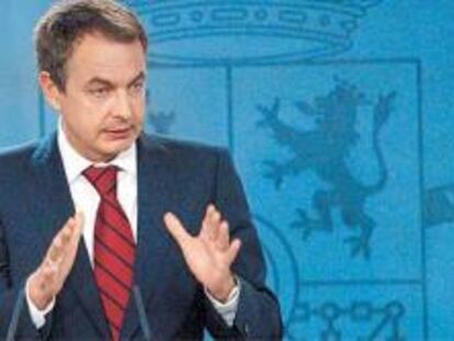 Zapatero prevé un "horizonte económico positivo" y una inflación moderada